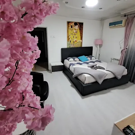 Lux 公寓